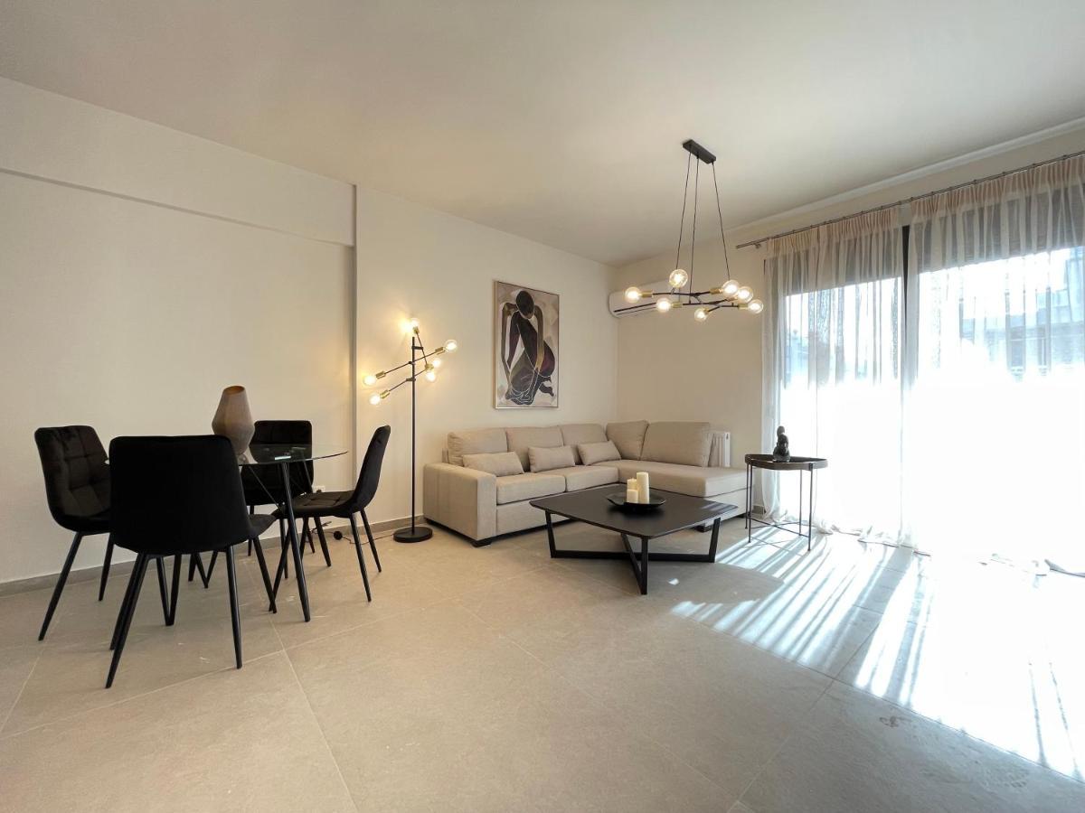 Modern Apartments Near Marina Flisvos 아테네 외부 사진